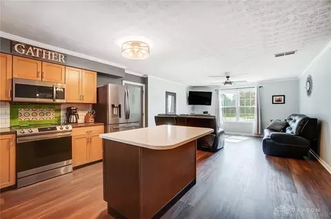 Kitchen - 6339 Manete St, Springfield, OH 45502 photo 6 of 6