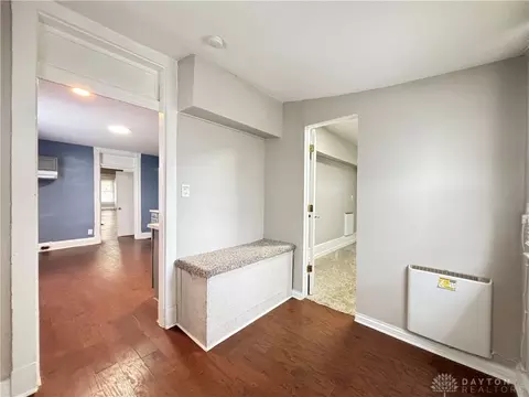 Entry Way - 423 Pershing Ave, Hamilton, OH 45011 photo 4 of 6