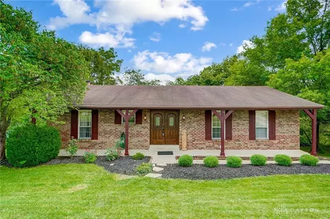 3801 Dust Commander Dr, Hamilton, OH 45011