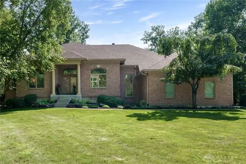 8551 Sycamore Trails Dr, Springboro, OH 45066