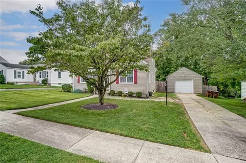 664 N West St, Xenia, OH 45385