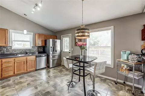 Kitchen - 2016 Clearstream Way, Clayton, OH 45315 photo 1 of 4