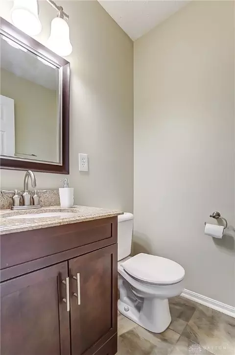 Bath - 2016 Clearstream Way, Clayton, OH 45315 photo 2 of 5