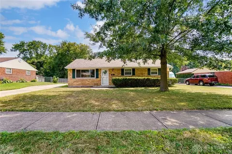 627 Fern Ct, Cincinnati, OH 45244