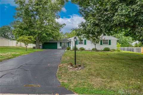 201 Gershwin Dr, Dayton, OH 45458