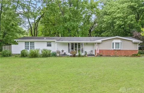 4091 Ranch Dr, Dayton, OH 45432