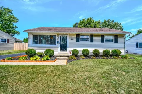 5433 Ferngrove Dr, Dayton, OH 45432