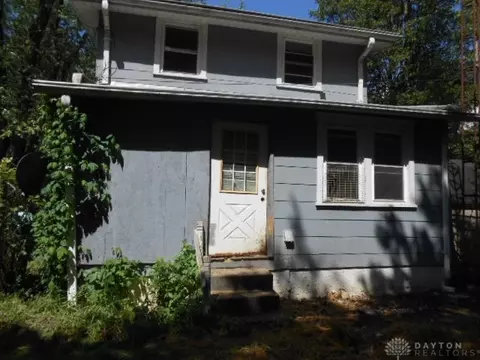 Exterior - 616 N Murray St, Springfield, OH 45503 photo 7 of 9