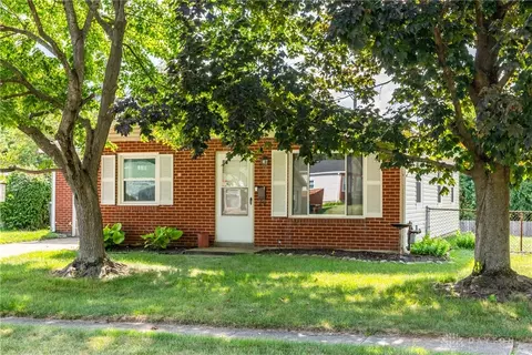 3041 Sudbury Dr, Kettering, OH 45420 photo 3
