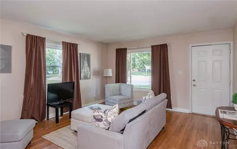 3041 Sudbury Dr, Kettering, OH 45420 photo 4