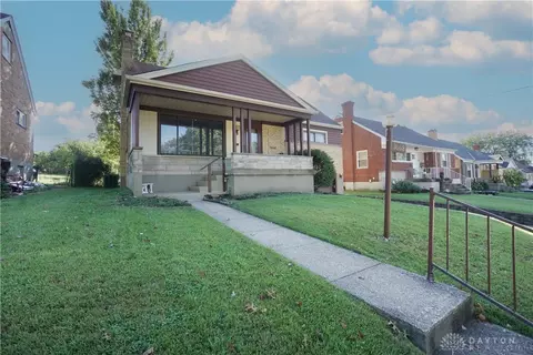 3668 Edgebrook Dr, Cincinnati, OH 45248