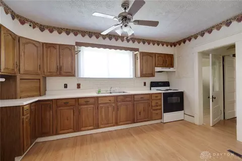 1417 Broadway St, Springfield, OH 45504 photo 10