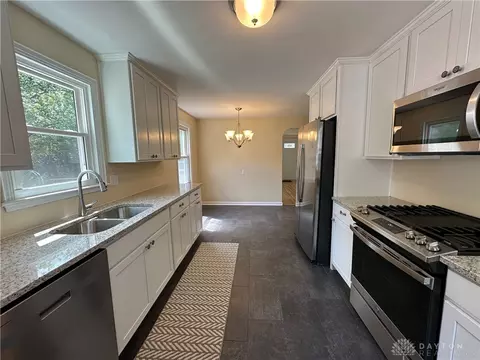 3018 Whittier Ave, Kettering, OH 45420 photo 10