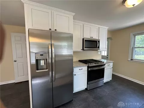 3018 Whittier Ave, Kettering, OH 45420 photo 9