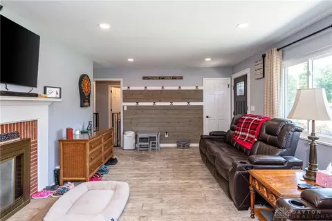 1016 E Stroop Rd, Kettering, OH 45429 photo 9