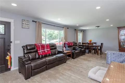 1016 E Stroop Rd, Kettering, OH 45429 photo 6