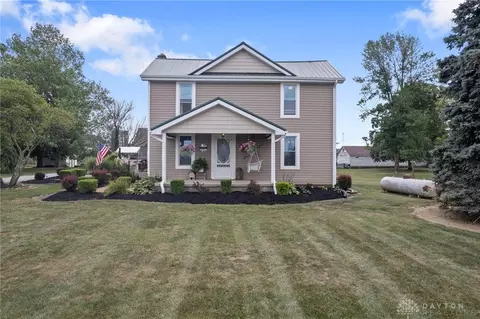 790 Powell Rd, New Vienna, OH 45159
