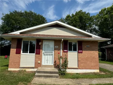 2101 Val Vista Ct, Dayton, OH 45406