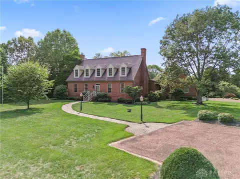 2683 Ballydoyle Dr, Springfield, OH 45503