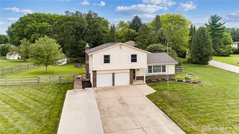 1524 Edenwood Dr, Dayton, OH 45434