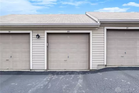 Exterior - 11545 Regency Square Ct #4, Cincinnati, OH 45231 photo 4 of 11