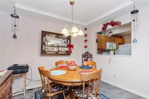 Dining - 11545 Regency Square Ct #4, Cincinnati, OH 45231 photo 1 of 2
