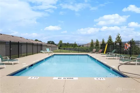 Exterior - 11545 Regency Square Ct #4, Cincinnati, OH 45231 photo 8 of 11
