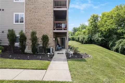 Exterior - 11545 Regency Square Ct #4, Cincinnati, OH 45231 photo 2 of 11