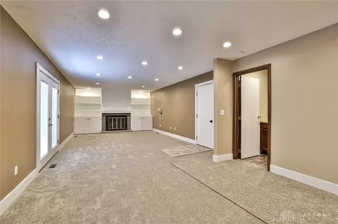 210 Edith Dr, Middletown, OH 45042 photo 9
