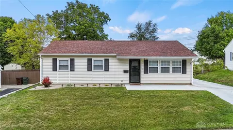 Exterior - 129 E Doris Dr, Fairborn, OH 45324 photo 2 of 12