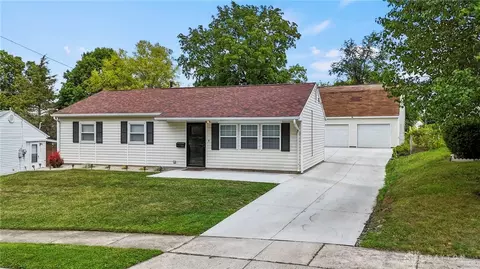 Exterior - 129 E Doris Dr, Fairborn, OH 45324 photo 3 of 12