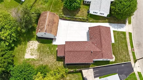View/Area - 129 E Doris Dr, Fairborn, OH 45324 photo 4 of 8