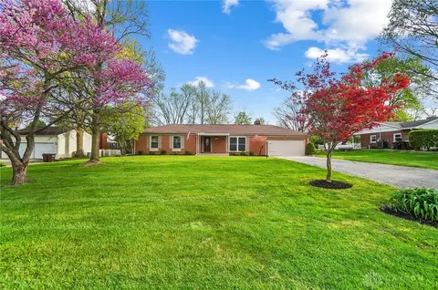 6462 Locust Ln, Franklin, OH 45005