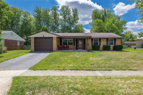 6700 Summerdale Dr, Huber Heights, OH 45424
