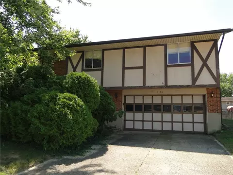 3108 Leonora Dr, Dayton, OH 45420