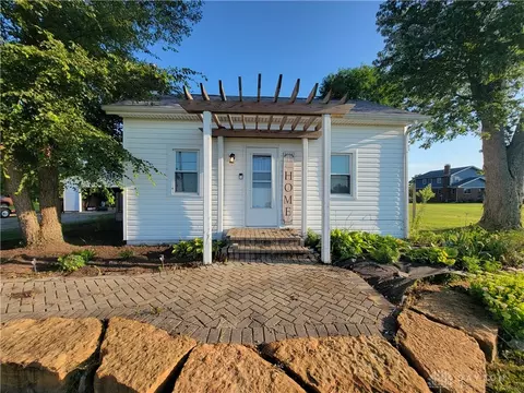12368 Brookville Pyrmont Rd, Brookville, OH 45309