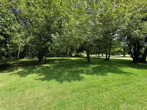 1179 Furnas Rd, Vandalia, OH 45377