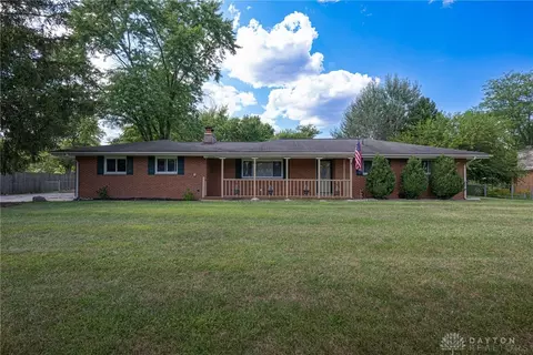 2654 Greene Hills Dr, Dayton, OH 45431