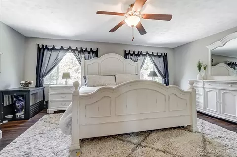 Bedroom - 3224 Lenox Dr, Kettering, OH 45429 photo 2 of 8