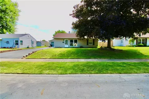 2203 Wrenwood Rd, Springfield, OH 45505 photo 2