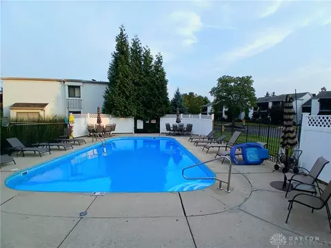 Exterior - 5400 Landau Dr #2, Kettering, OH 45429 photo 2 of 5
