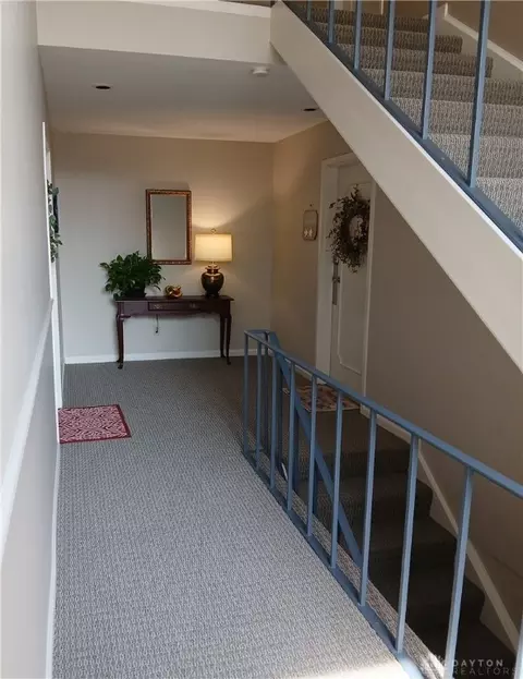 Entry Way - 5400 Landau Dr #2, Kettering, OH 45429 photo 3 of 3