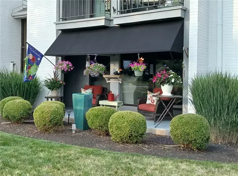 5400 Landau Dr #2, Kettering, OH 45429