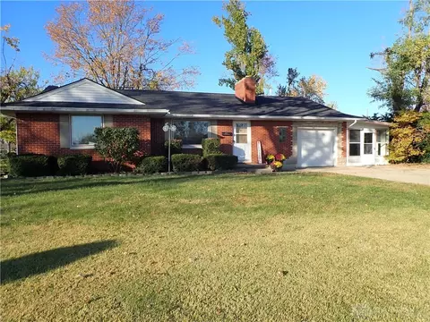 302 E Meeker Ave, Greenville, OH 45331