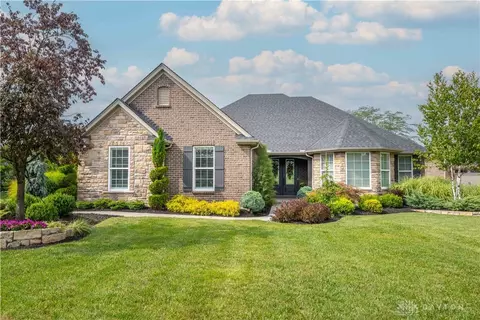 5262 Stallion Ct, Liberty Twp, OH 45011
