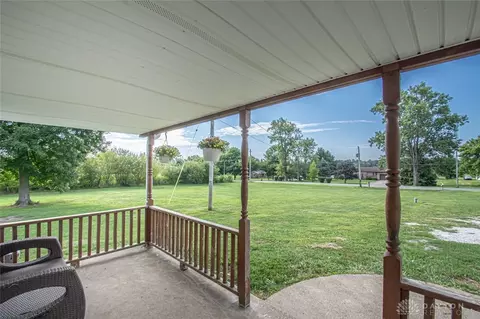 3016 Old Springfield Rd, Springfield, OH 45502 photo 3