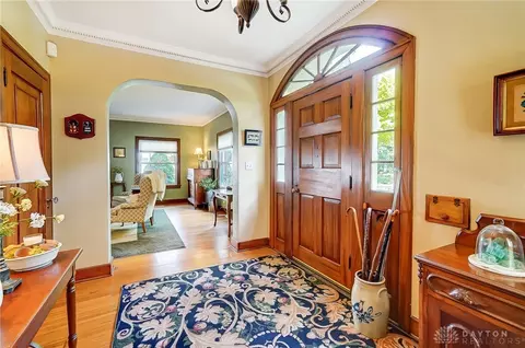 Entry Way - 121 S Kensington Pl, Springfield, OH 45504 photo 1 of 6