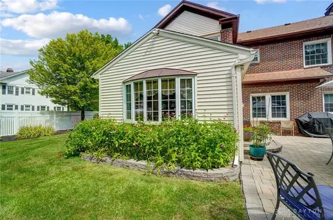 Exterior - 121 S Kensington Pl, Springfield, OH 45504 photo 13 of 19