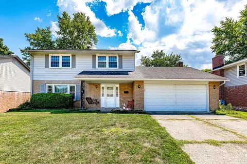 360 Cherrywood Dr, Fairborn, OH 45324