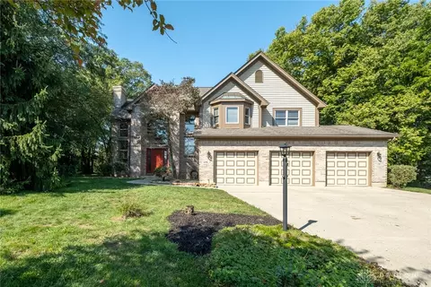 135 Eastwick Ct, Dayton, OH 45440